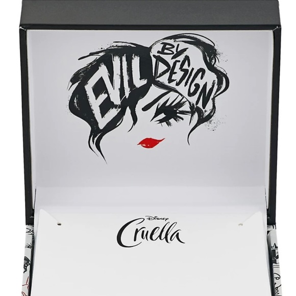 Disney Cruella earrings fine silver plated. Set of 3 new in box. - Picture 3 of 4